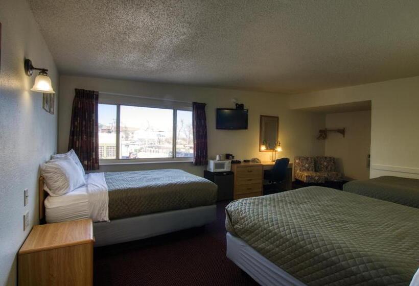 Трехместный Номер Стандарт с Видом, Western Motel