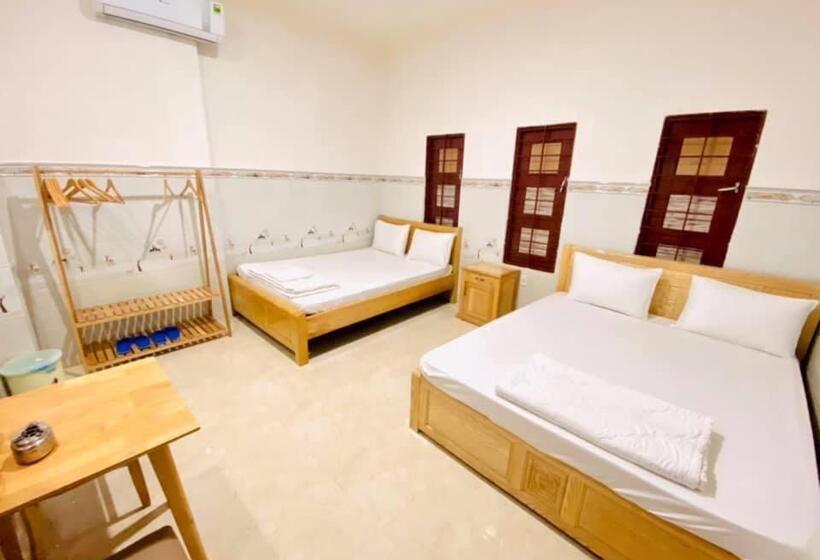 اتاق استاندارد چهار تخته, Mũi Né Motel