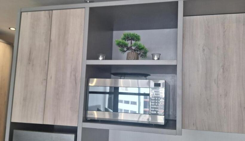 Apartamento 1 Dormitório com Vistas, 1501 Golden Thibault