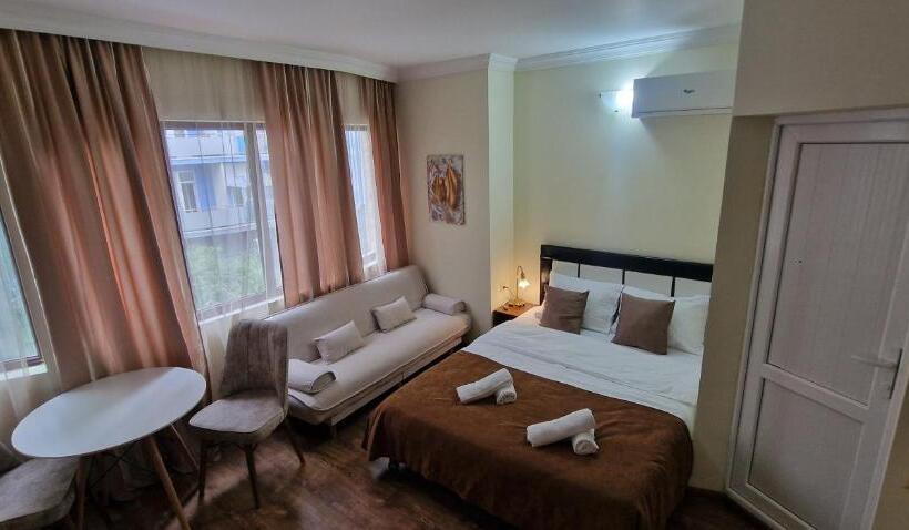 استودیوی استاندارد, Karakum Batumi