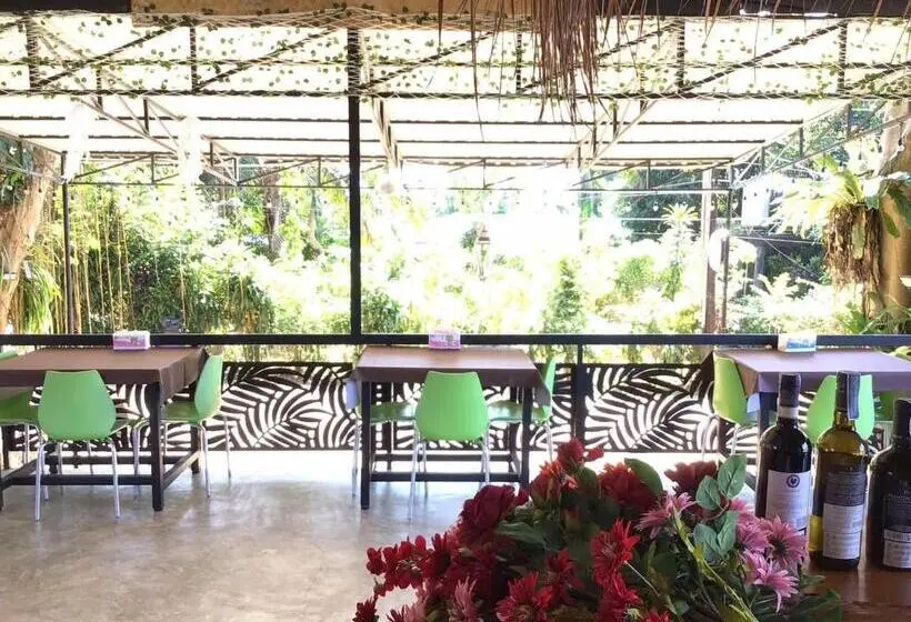 スタンダードルーム, Baan Talay Hostel And Bar