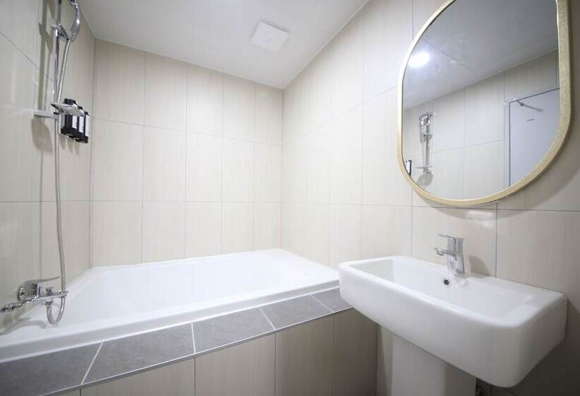 Quarto Superior, Calm Rest Hotel Masan