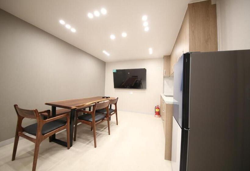 Quarto Estandar, Calm Rest Hotel Masan