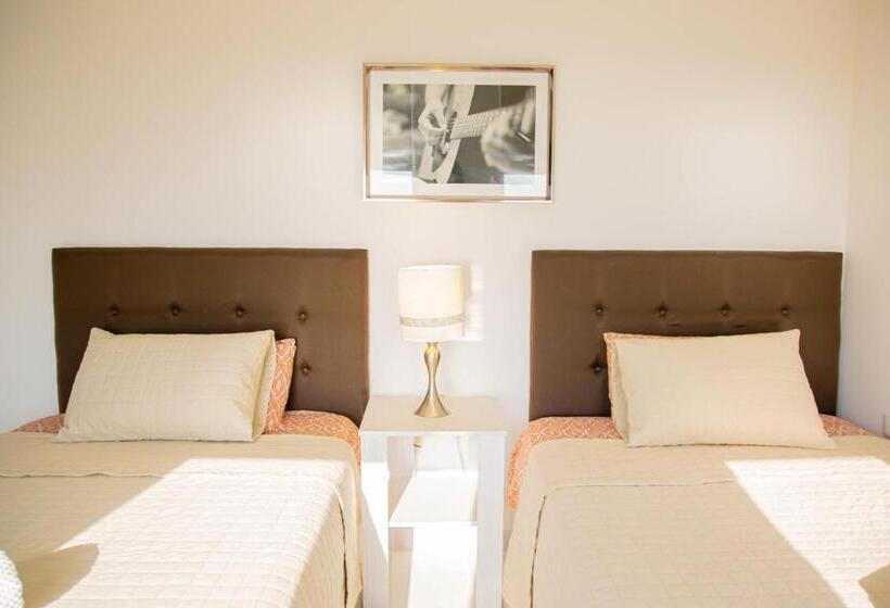 اتاق استاندارد با چشم‌انداز, Nobleza Apart