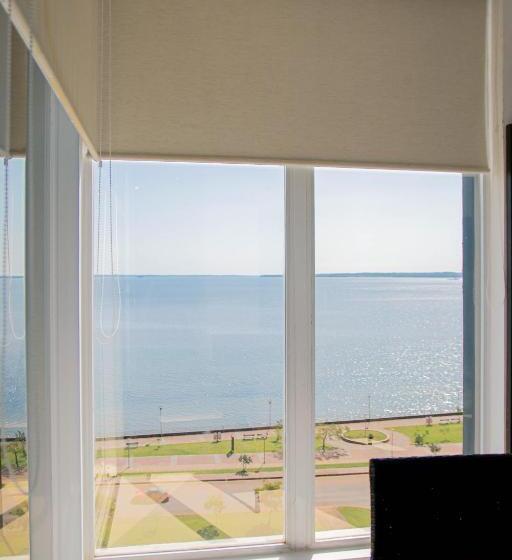 سوئیت با بالکن, Nobleza Apart