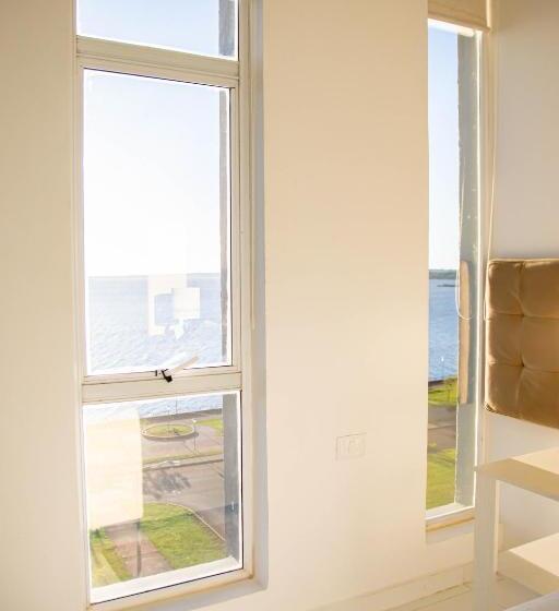 سوئیت با بالکن, Nobleza Apart