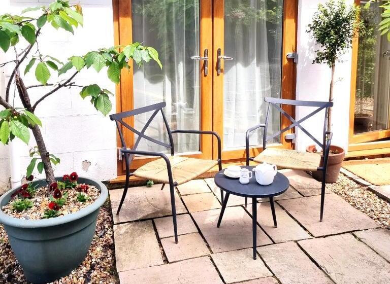 غرفة قياسية مطلّة علي الحديقة, Oak Tree Rooms Ltd