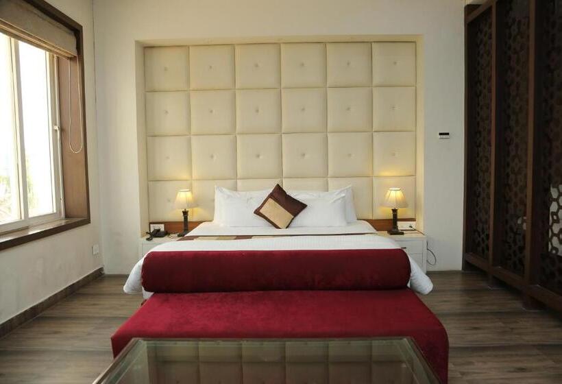 标准间带山景, Sagar Resort
