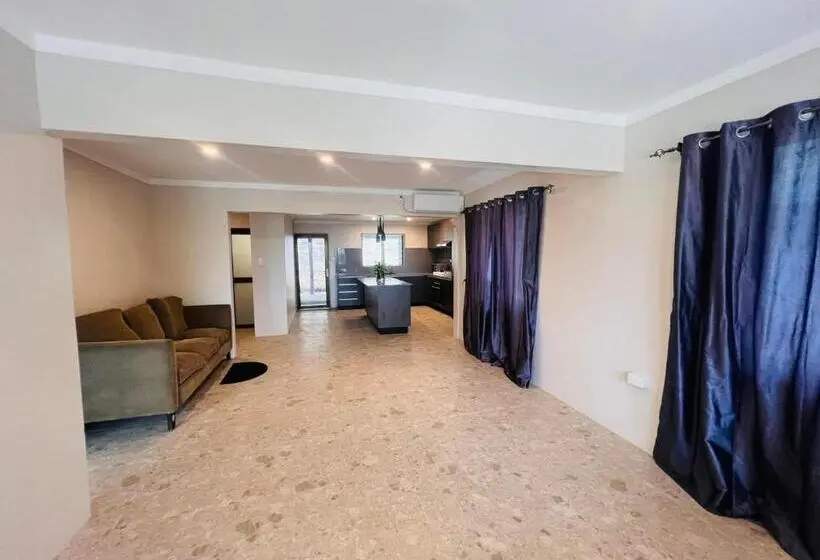 آپارتمان خانوادگی 2 خوابه, Affordable Luxury & Comfort In Bayview