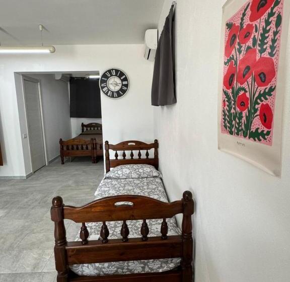 חדר סטנדרט לארבעה, B&b Da Lucia