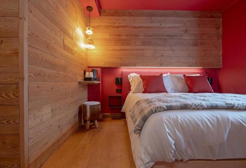 Deluxe Room Mountain View, Grande Cote Room And Breakfast