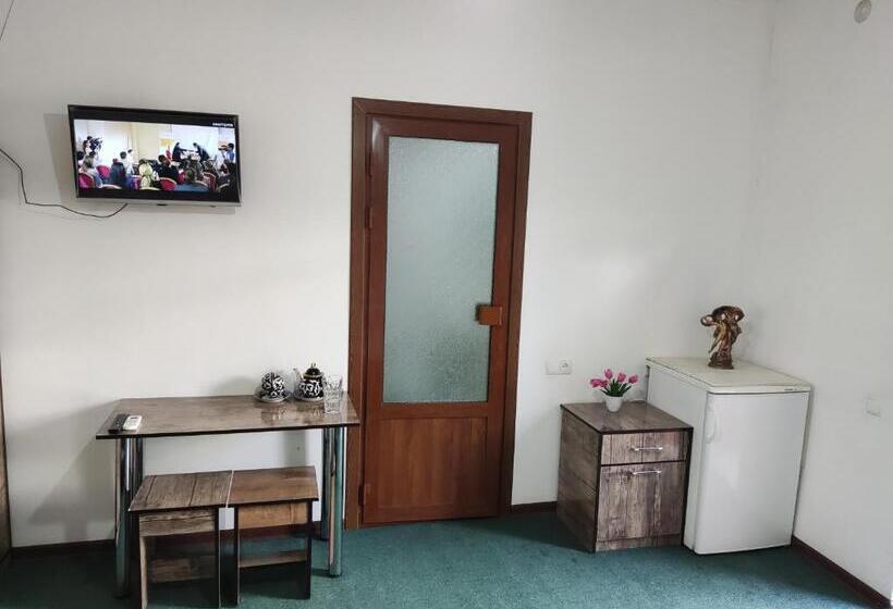 3-Bett-Standardzimmer, Green