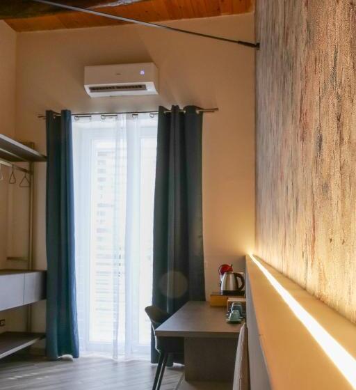 اتاق لوکس با چشم‌انداز شهر, Rooftop Parthenopeo Contemporary Rooms