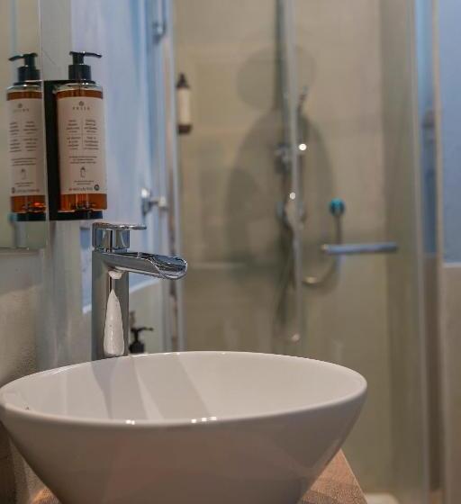 اتاق لوکس, Rooftop Parthenopeo Contemporary Rooms