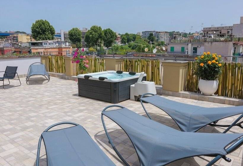 اتاق لوکس با چشم‌انداز شهر, Rooftop Parthenopeo Contemporary Rooms