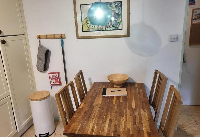 شقة غرفة واحدة مطلة على الحديقة, Bumbeldink