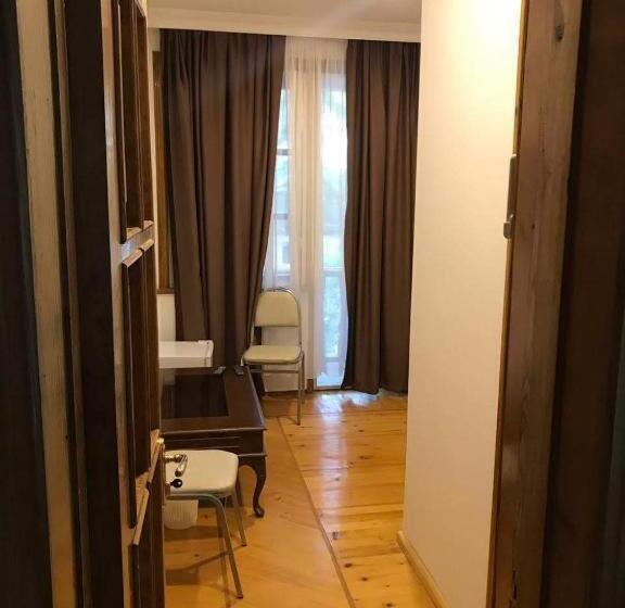 استودیو استاندارد با بالکن, Karakum Villa