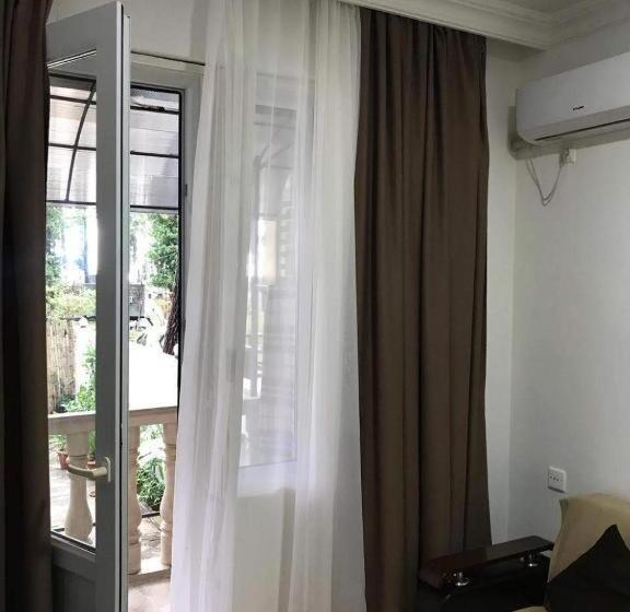 استودیو استاندارد با بالکن, Karakum Villa