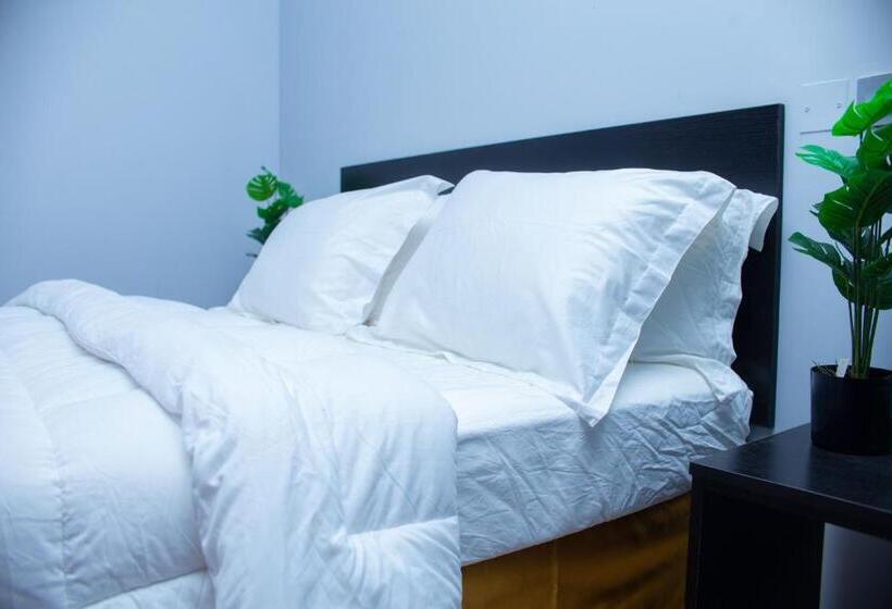 带大床的标准间, L57 Suites