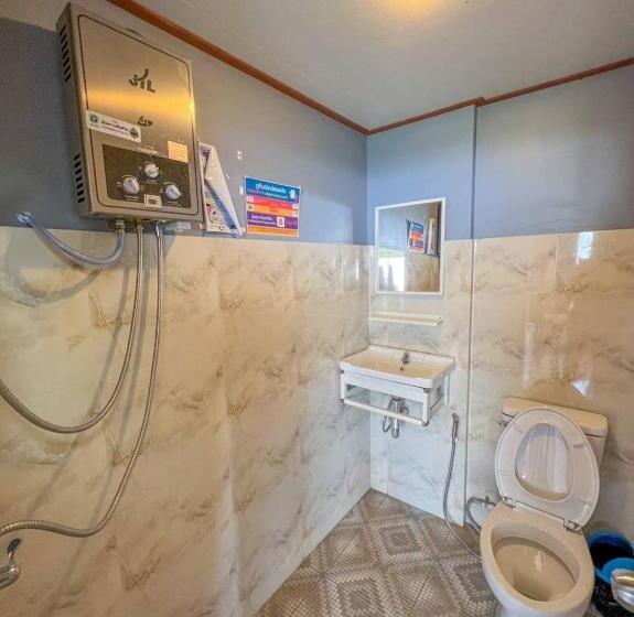 Номер Superior, Rai Saeng Tawan At Phu Thap Buek