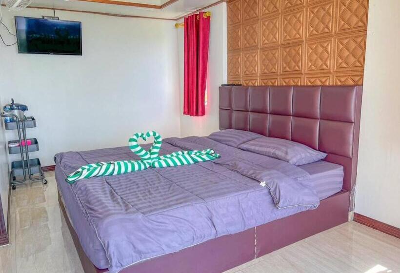 Номер Superior, Rai Saeng Tawan At Phu Thap Buek