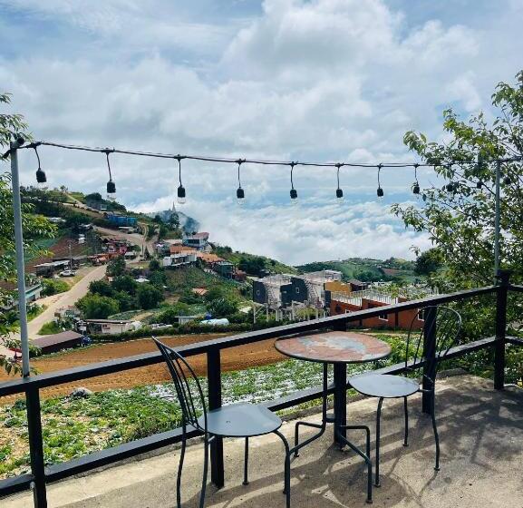 Номер Deluxe, Rai Saeng Tawan At Phu Thap Buek