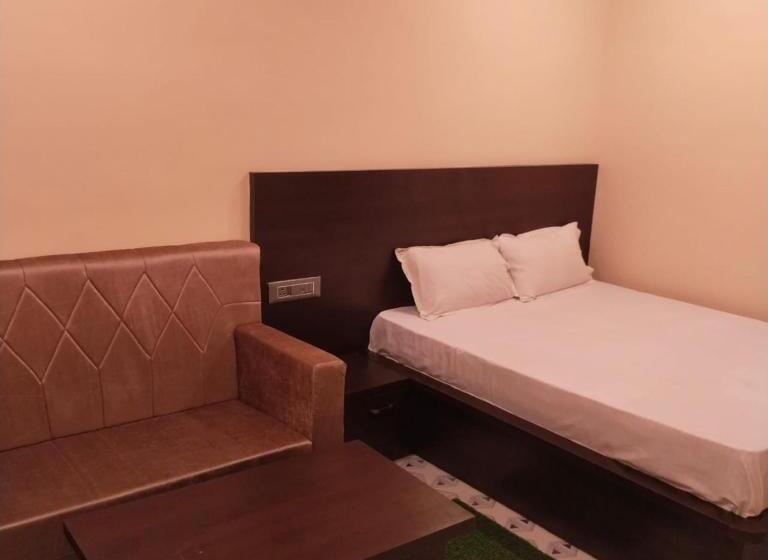 חדר סטנדרט, Ss