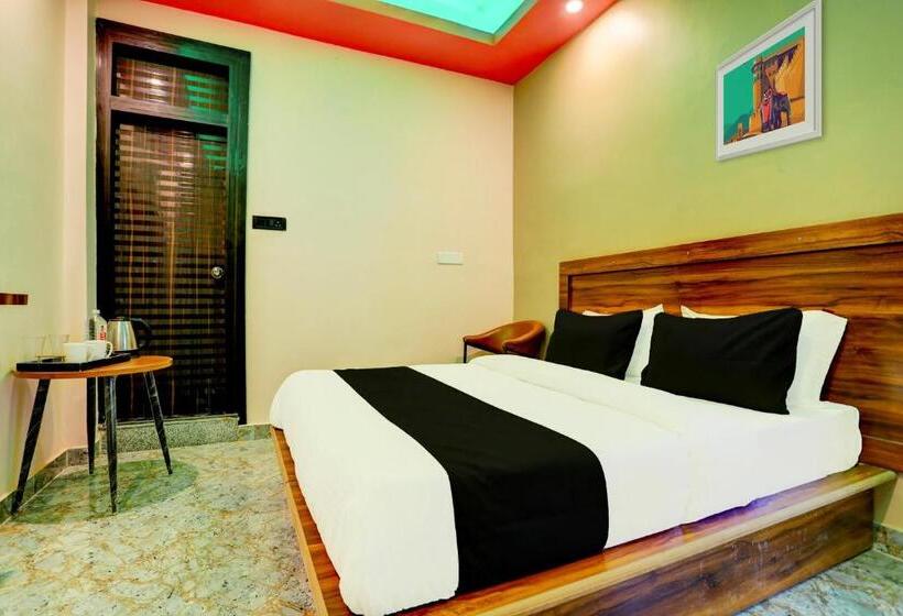 Трехместный Номер Классика, Oyo Hotel El Dorado