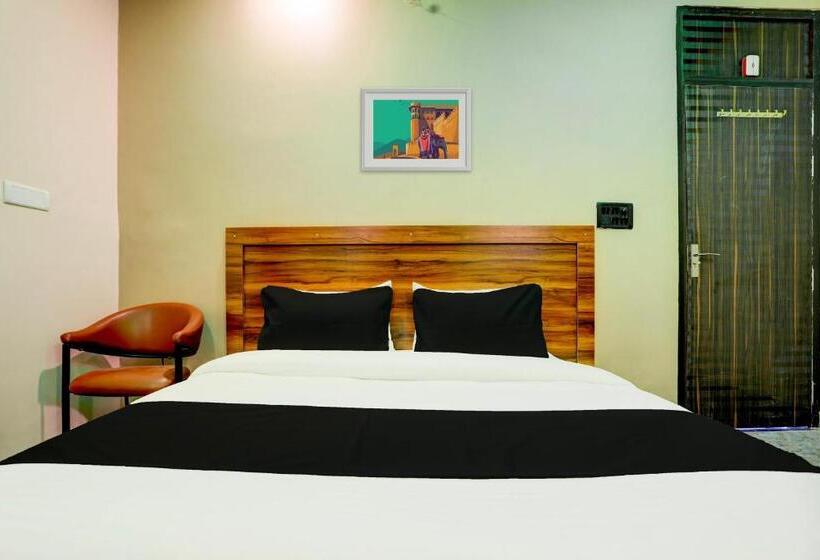 Трехместный Номер Классика, Oyo Hotel El Dorado