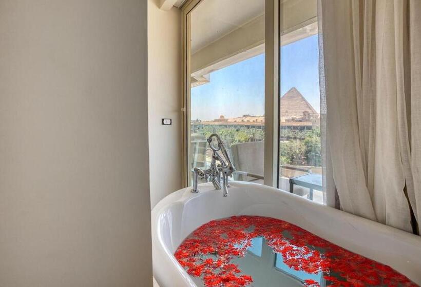 سوییت لوکس, Gaia Pyramids