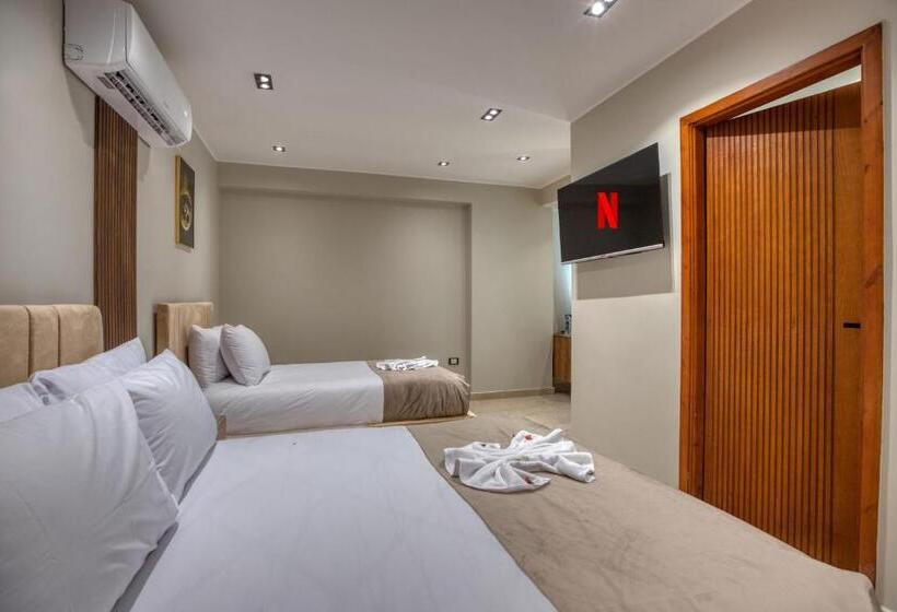 سوییت لوکس, Gaia Pyramids