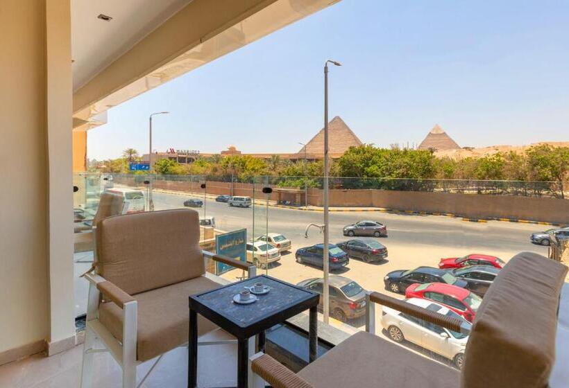 اتاق لوکس با بالکن, Gaia Pyramids