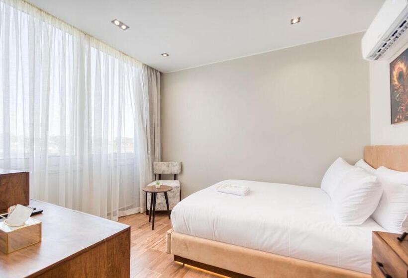 مجموعه ویستا شهر, Gaia Pyramids