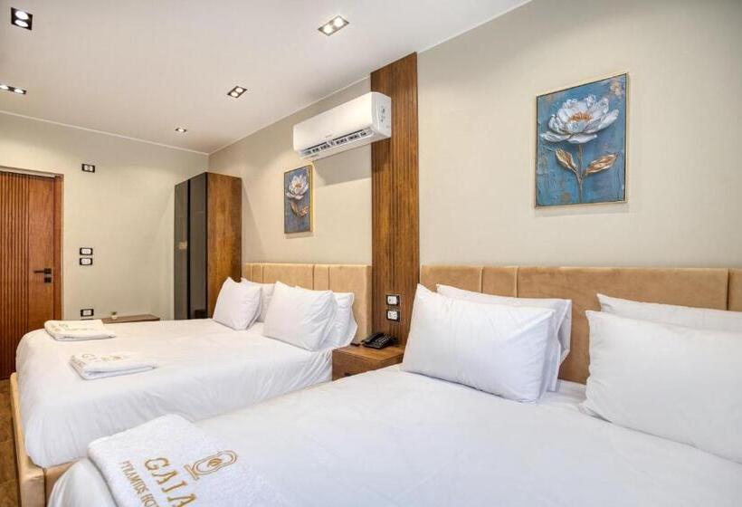 اتاق استاندارد چهار تخته, Gaia Pyramids