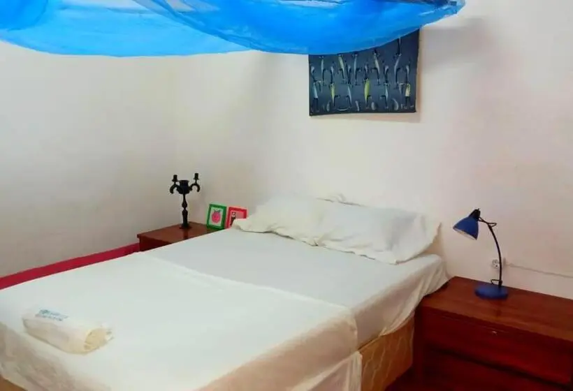 バス共有のスタンダードルーム, Morabeza Backpakers   Guesthouse