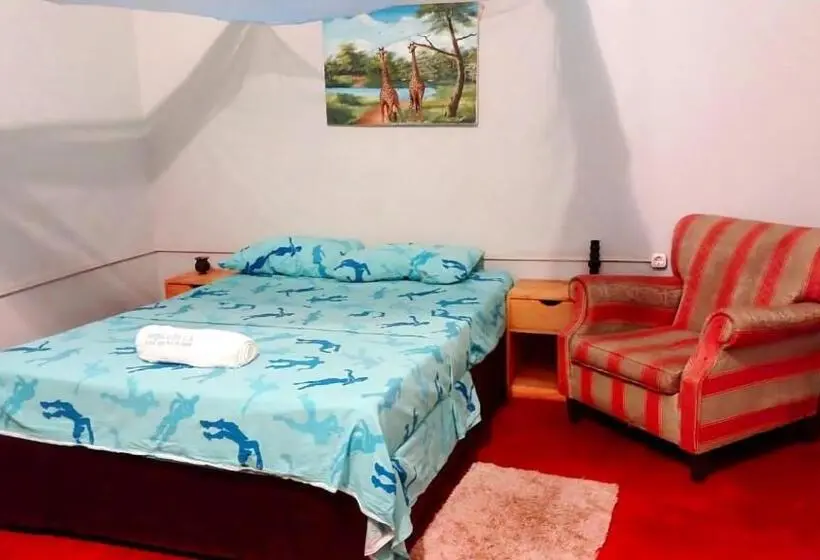 バス共有のスタンダードルーム, Morabeza Backpakers   Guesthouse