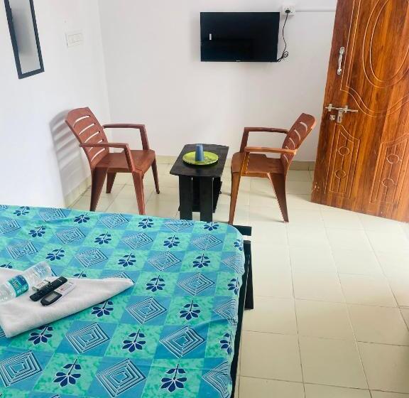 Номер Deluxe с Балконом, Yogi Home Stay