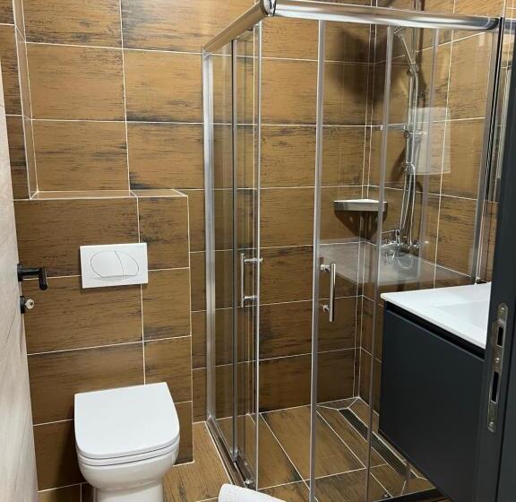 اتاق استاندارد, Sremsky Inn