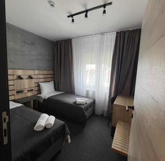 سوییت, Sremsky Inn