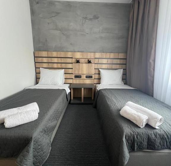 سوییت, Sremsky Inn