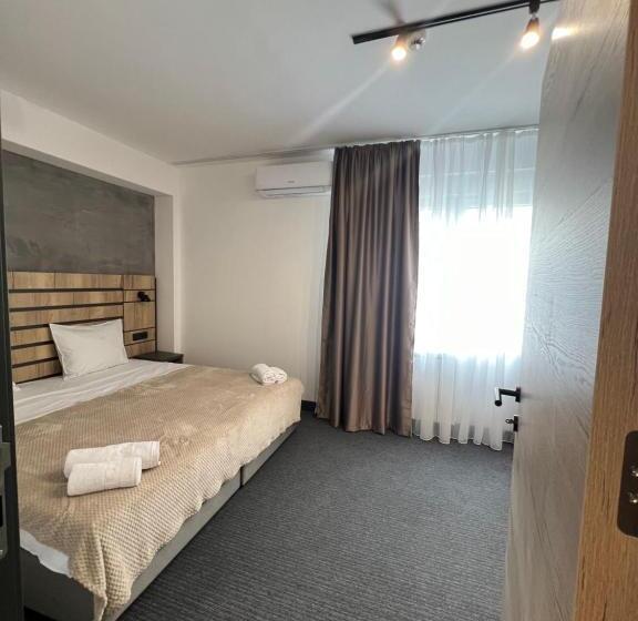 سوییت, Sremsky Inn