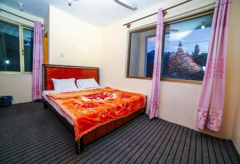 اتاق استاندارد, Yak Sarai Hotel & Restaurant