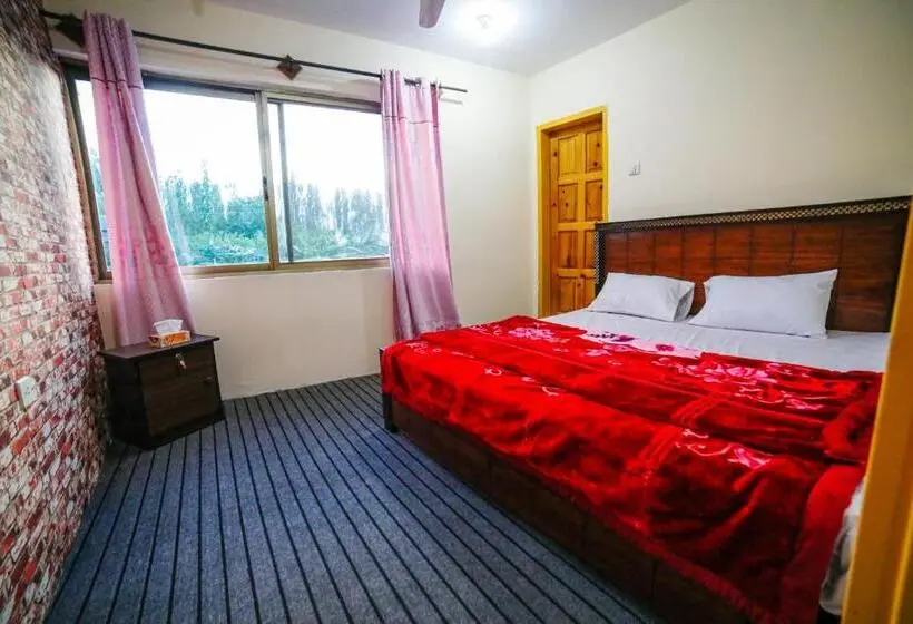 اتاق استاندارد, Yak Sarai Hotel & Restaurant