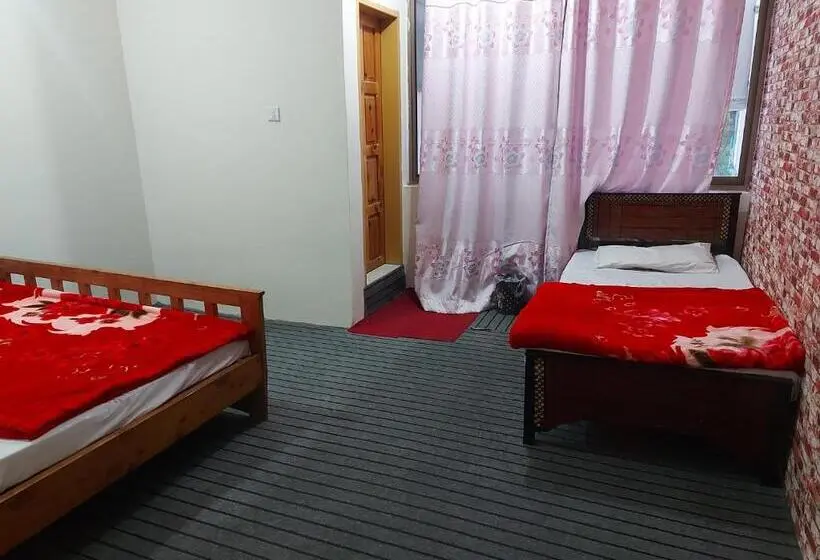 اتاق خانوادگی, Yak Sarai Hotel & Restaurant