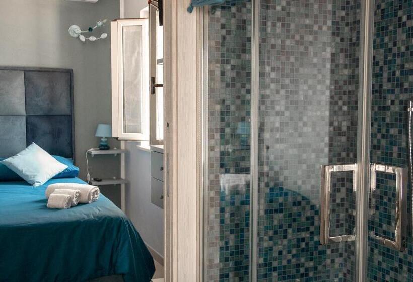 غرفة قياسية, La Rosa Blu