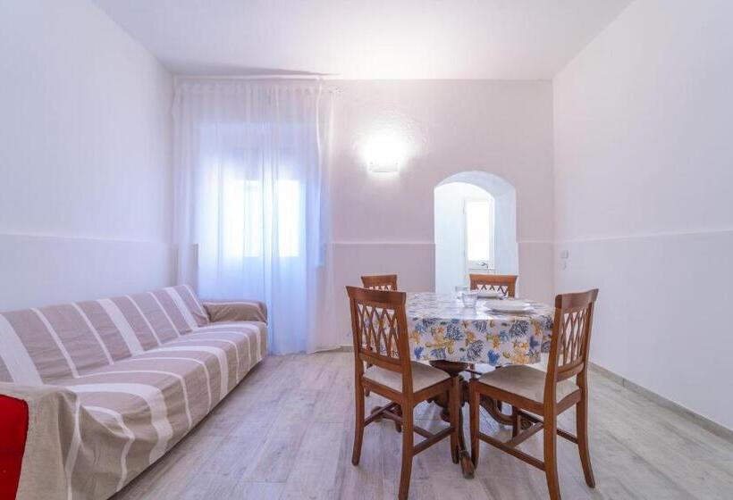 Deluxe Neljän Hengen Huone, Brorent Michela Coastl Rooms