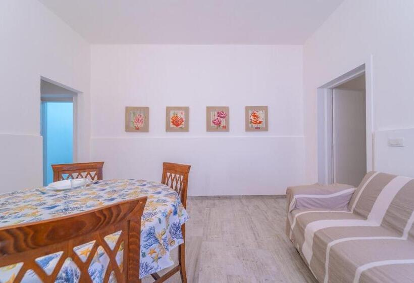 Deluxe Neljän Hengen Huone, Brorent Michela Coastl Rooms