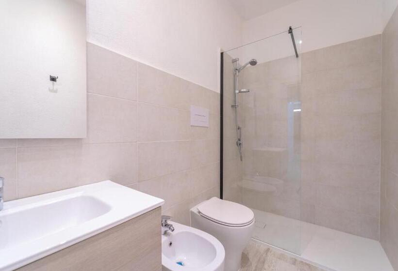 Quarto Quádruplo Deluxe, Brorent Michela Coastl Rooms