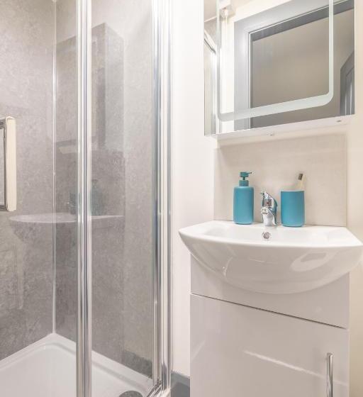 إستوديو ديلوكس, City Rooms