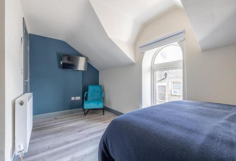 إستوديو ديلوكس, City Rooms